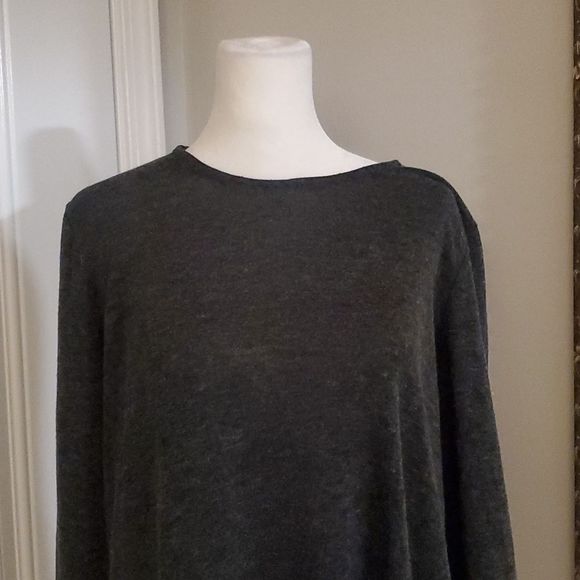 Mod open back grey sweater, M, flowy long sleeves - Picture 3 of 7